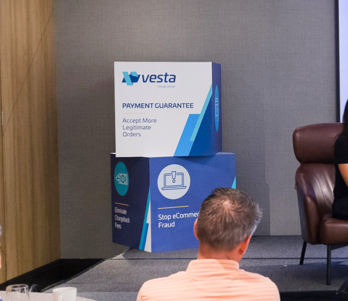 Branding Cubes – Lightning Prints